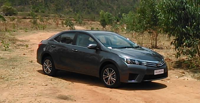 Hire the best quality Toyota Corolla Altis